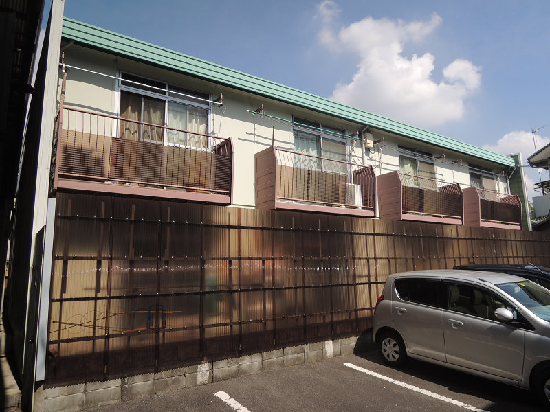 コーポ藤 駐車場