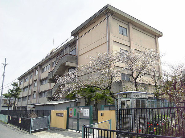 コスモ八尾 小学校