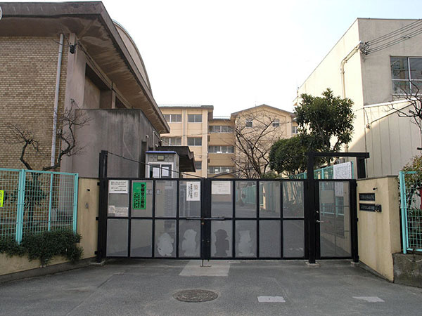 コートビレッジ 小学校