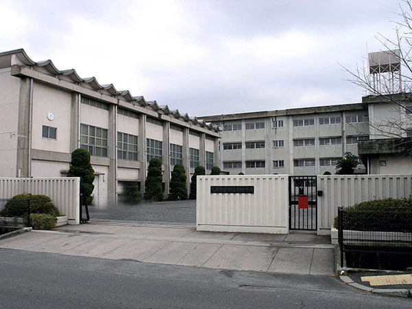 サニーグレイスM2号館 中学校